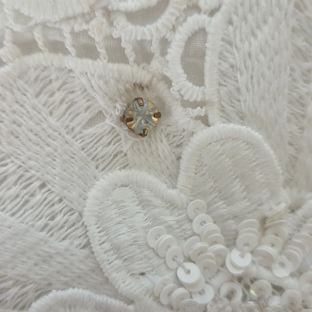 La Fuori 2 Piece Short Set White Beaded Sequin Size Large NWT - Picture 11 of 11